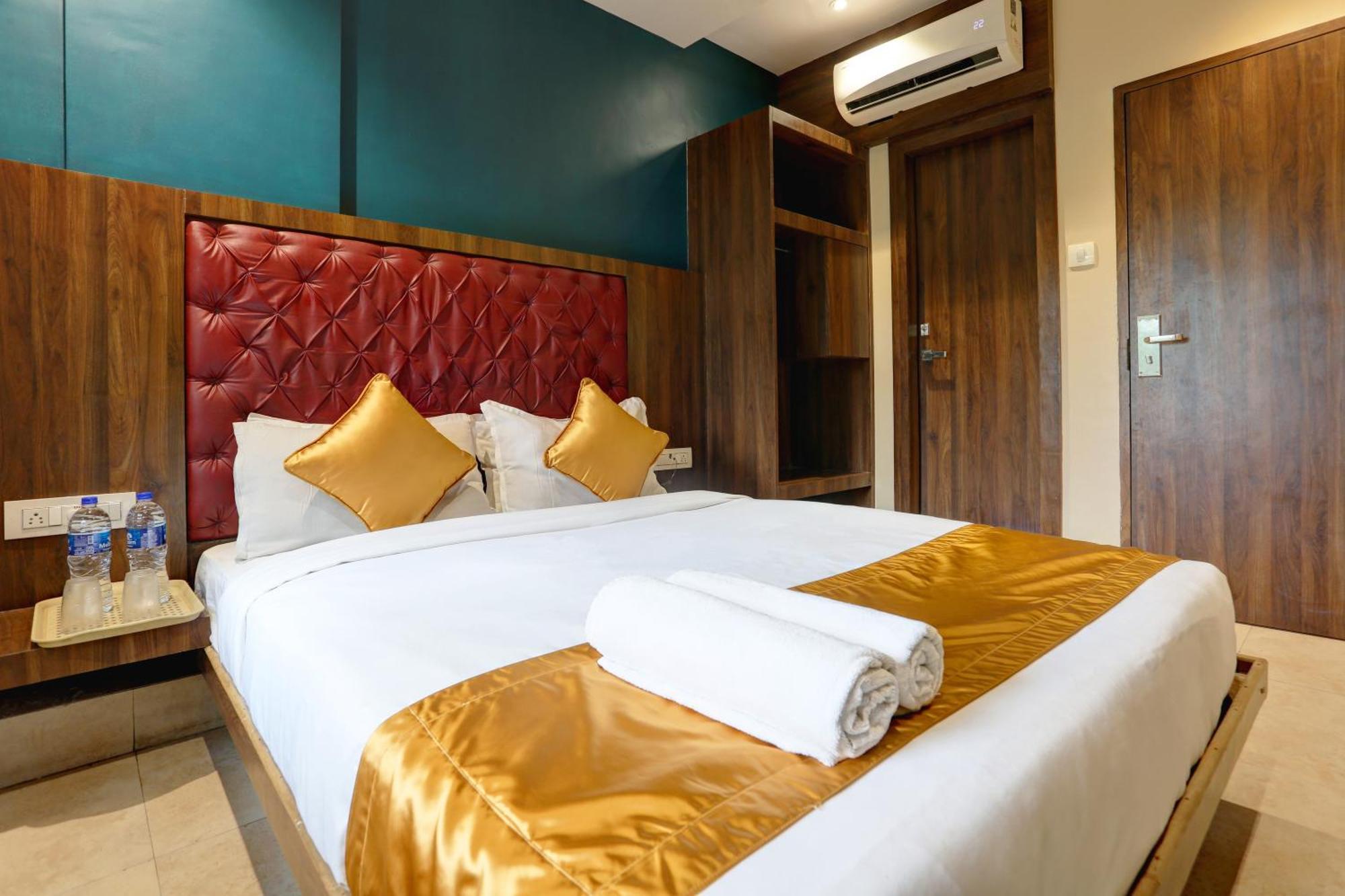 Hotel Sea Breeze Mumbai Exterior photo